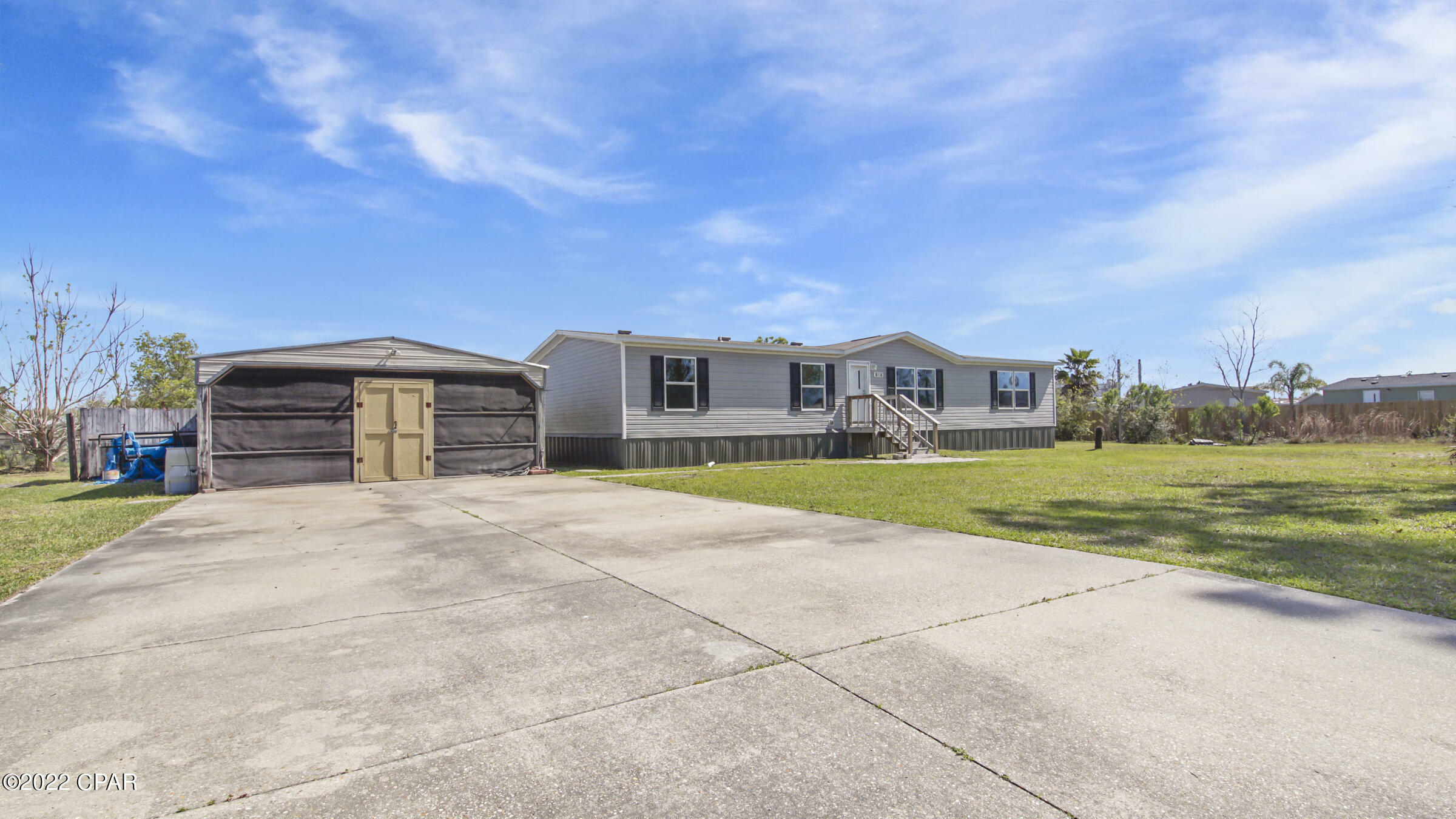 Property Photo: 6510 Lake Suzzanne Circle FL 32404