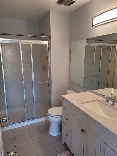 Property Photo:  17 Baldwin Ct  NJ 07920 