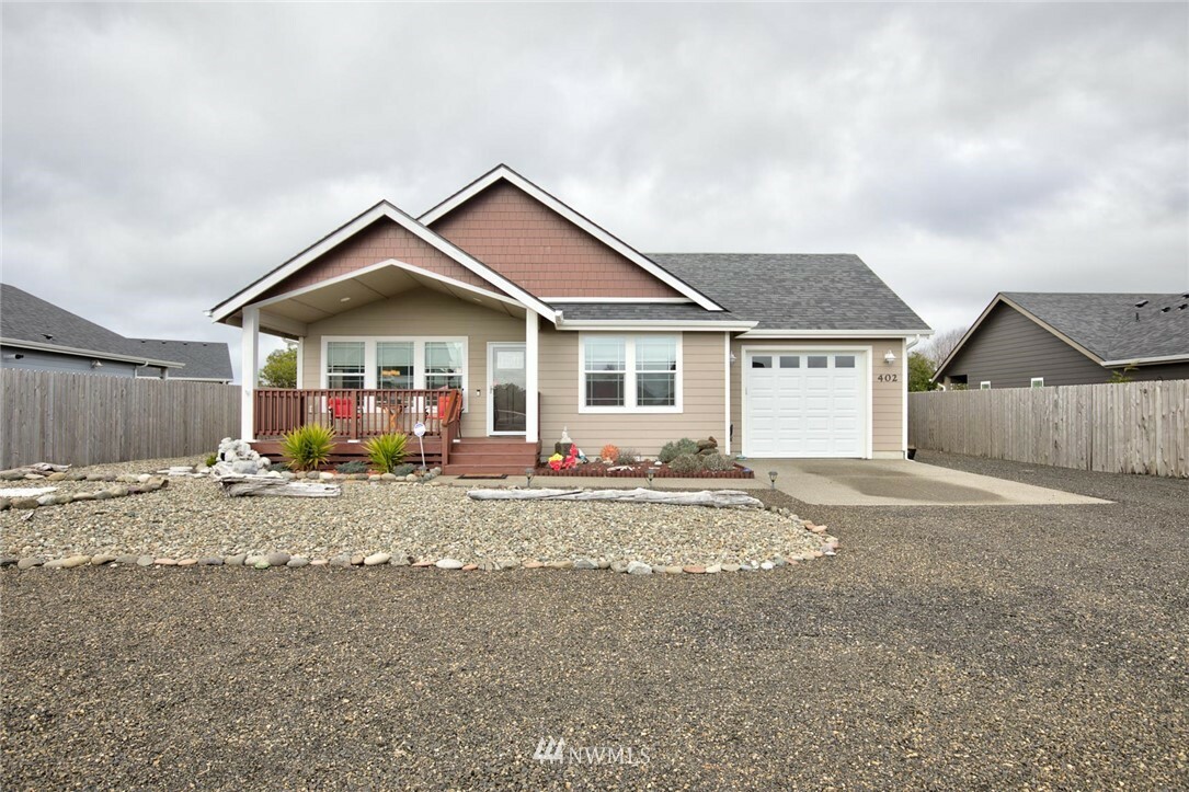 Property Photo:  402 Impala Street SW  WA 98569 