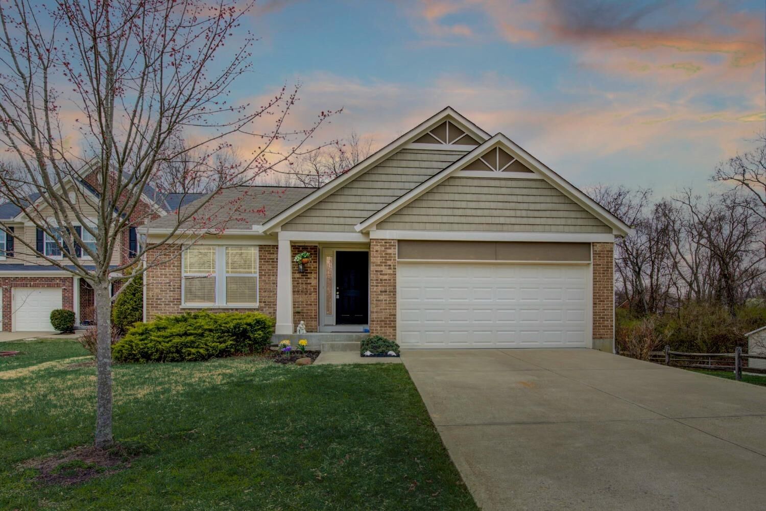 Property Photo:  492 Harrison Woods Ct  OH 45244 