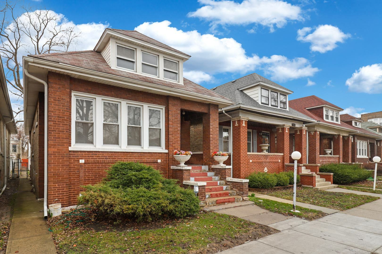 Property Photo: 7428 S Perry Avenue IL 60621