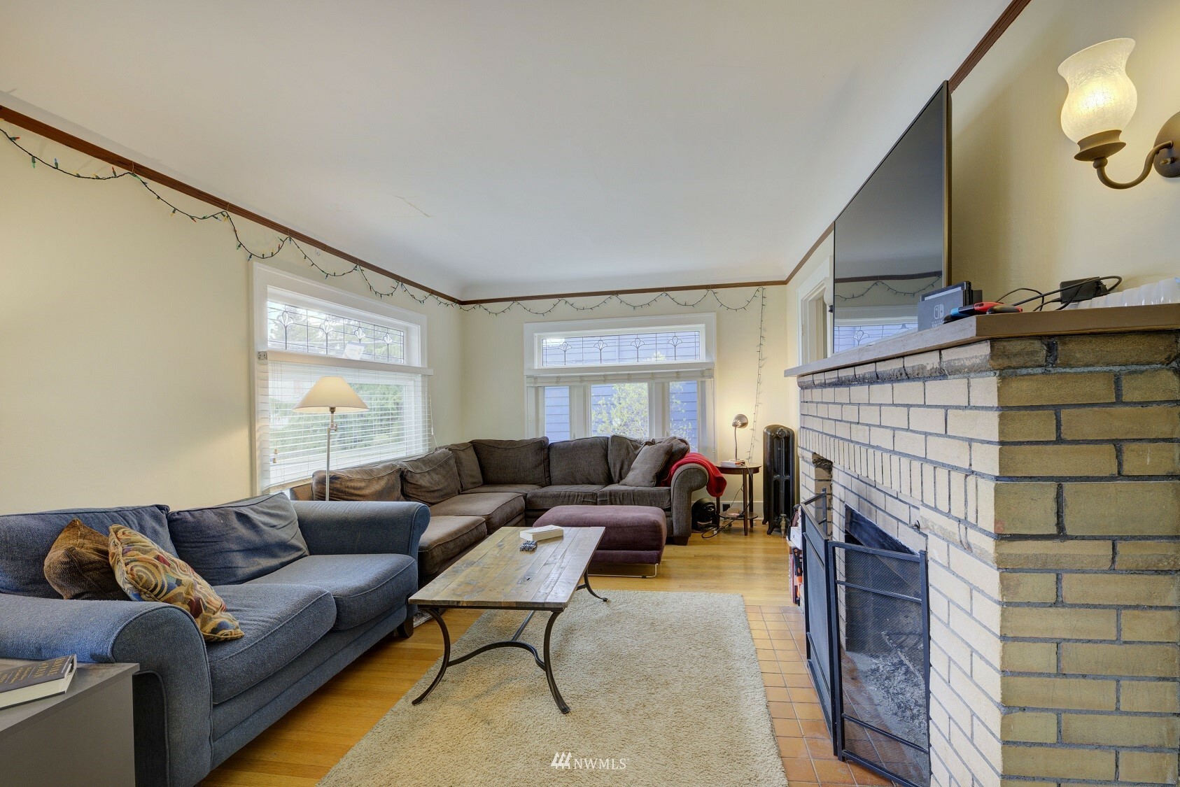 Property Photo: 7028 Palatine Avenue N WA 98103