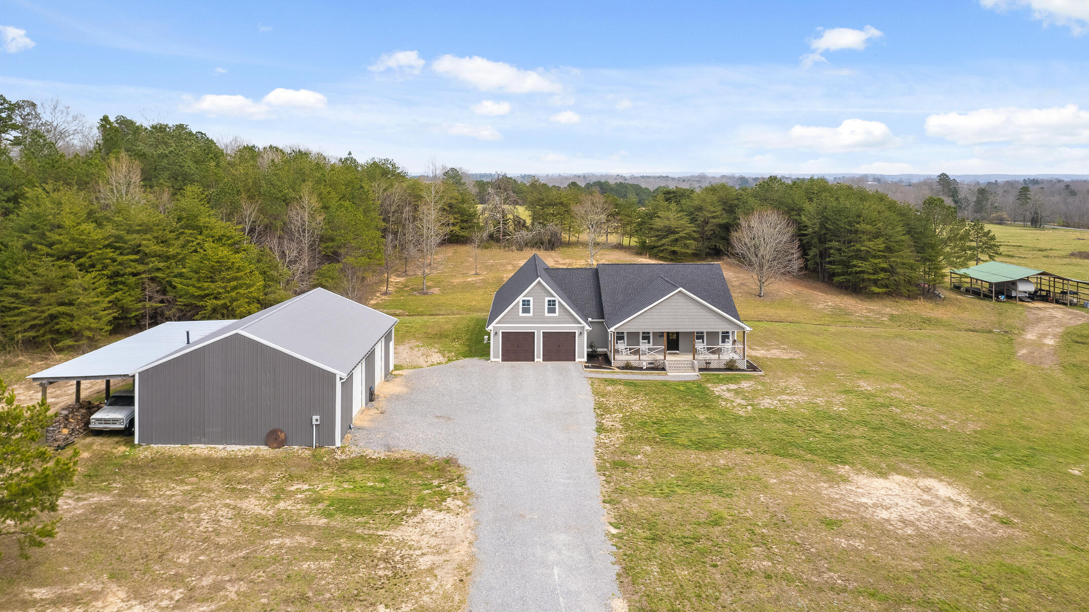 Property Photo: 295 Davis Drive AL 35958