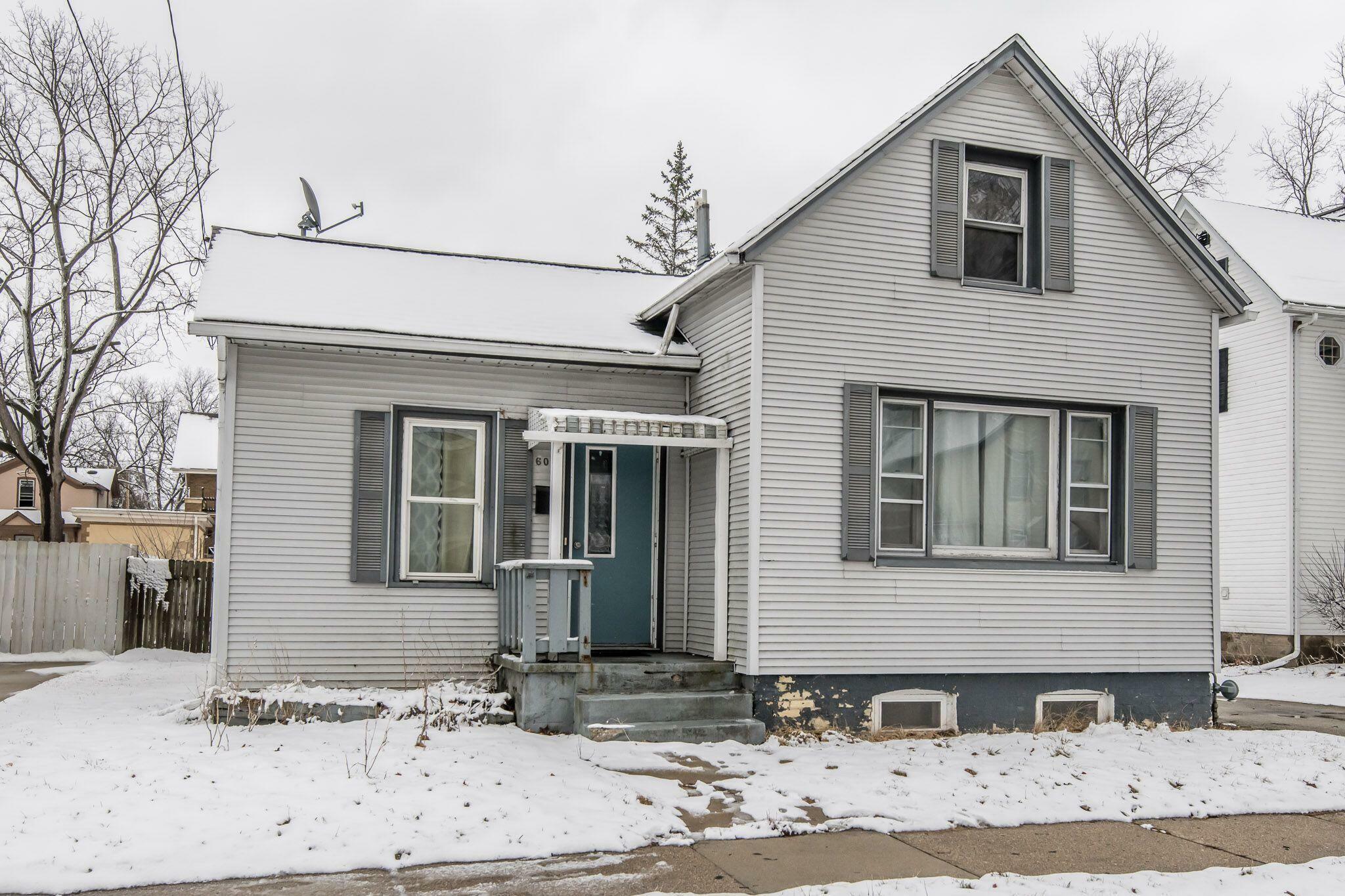 Property Photo:  609 S 8th St  WI 53094 