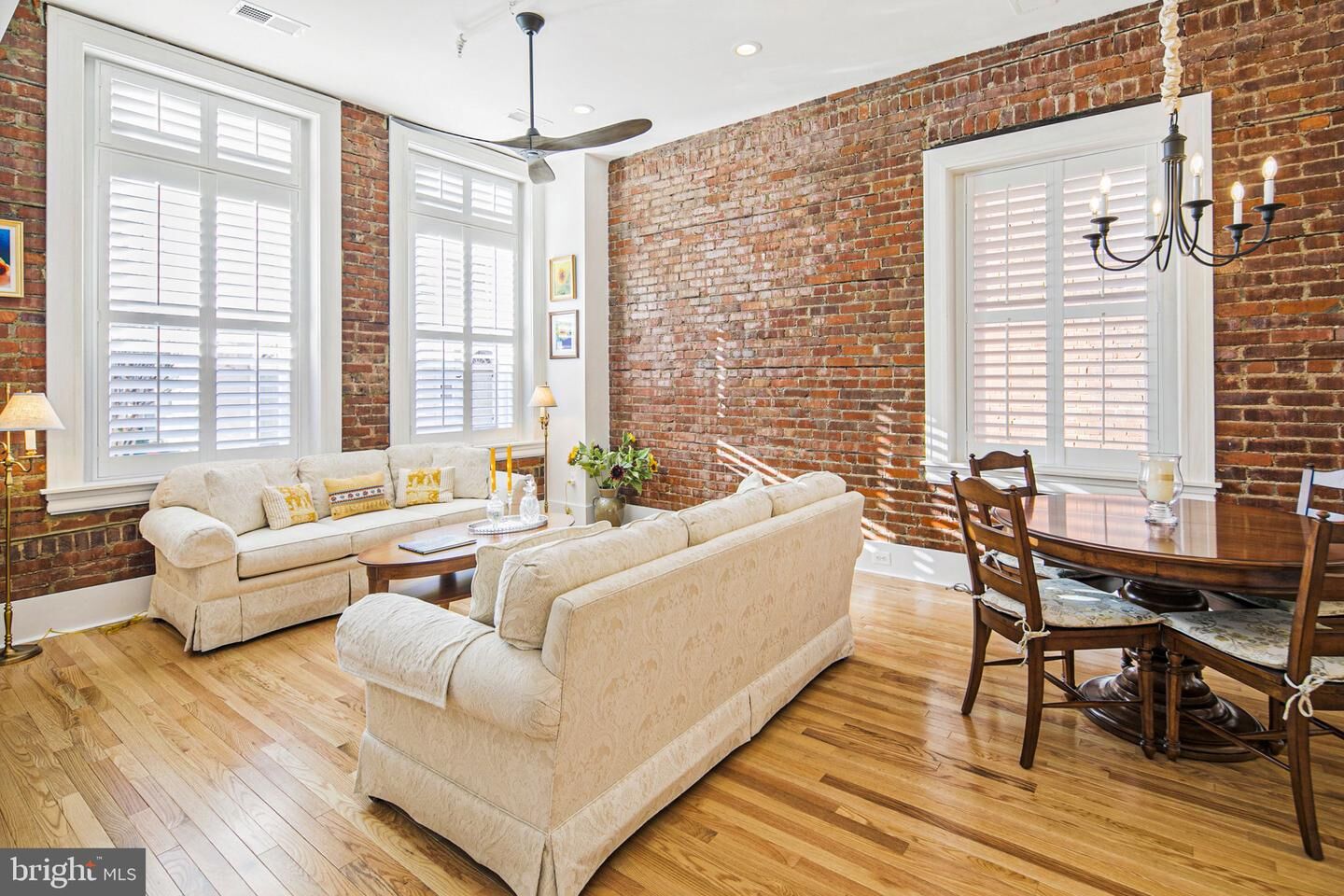 Property Photo:  20 N Court Street 102  MD 21701 