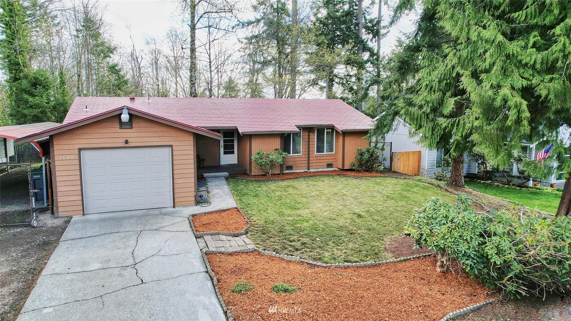 Property Photo:  3690 Westminster Drive SE  WA 98366 