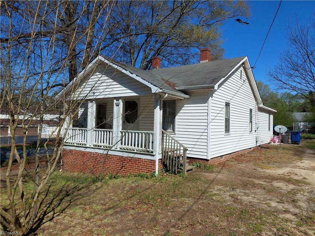 Property Photo:  2701 Eastwood Drive  NC 27107 