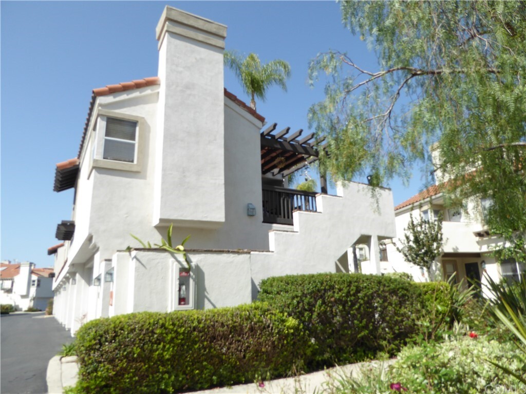 Property Photo: 46 Via Lavendera CA 92688