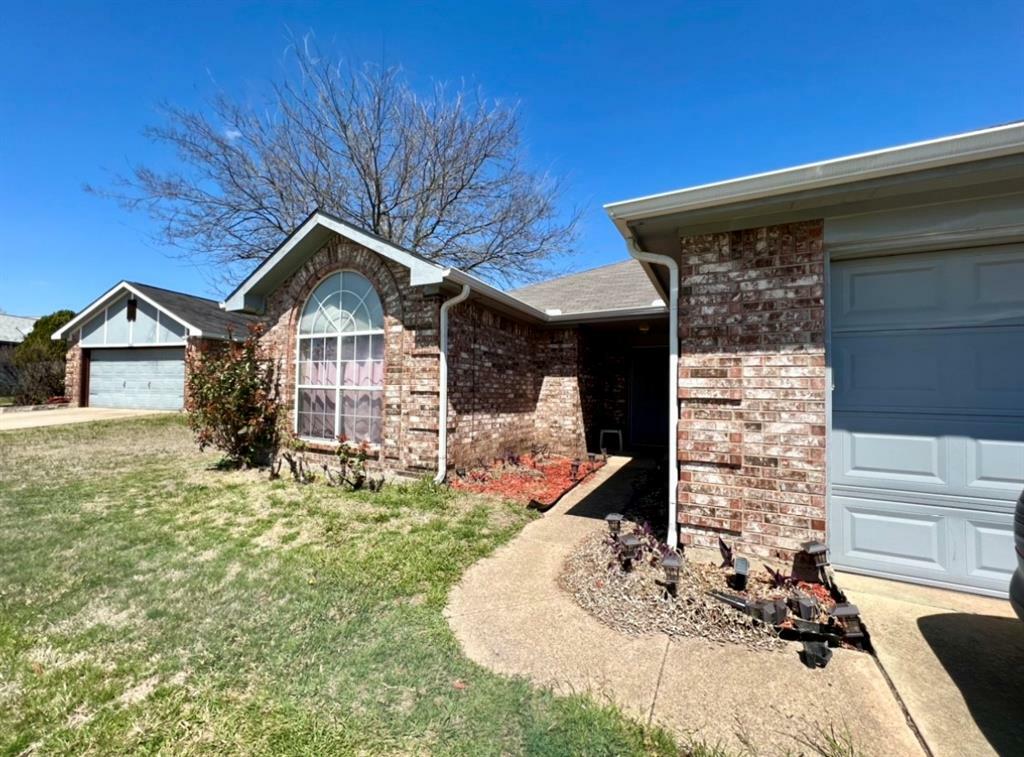 Property Photo:  505 Starling Drive  TX 75115 