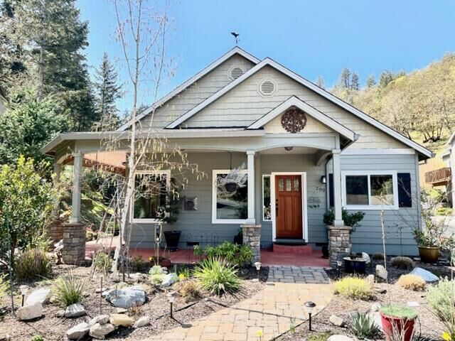 200 Oak Knoll  Jacksonville OR 97530 photo