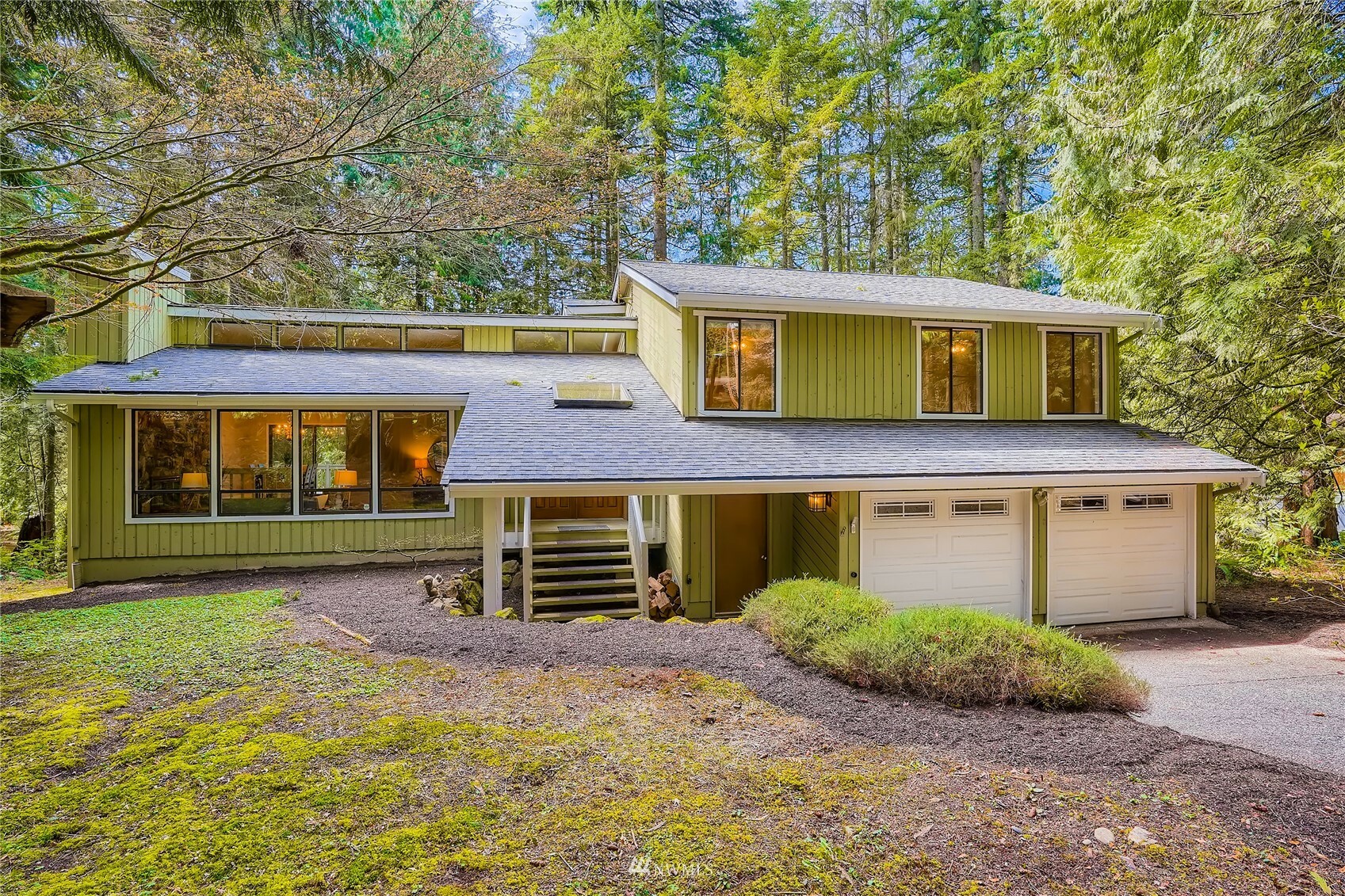 Property Photo:  14953 256th Avenue SE  WA 98027 