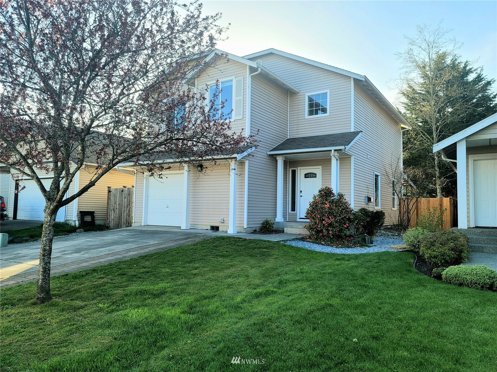 Property Photo:  6122 69th Avenue Ct W  WA 98467 