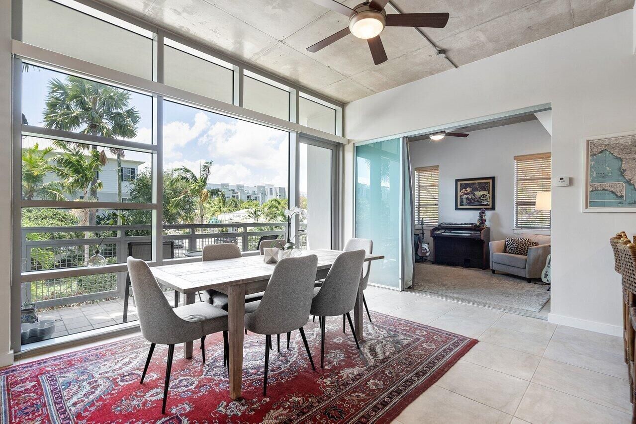 Property Photo:  335 SE 6th Avenue 207  FL 33483 