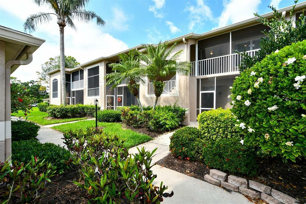 Property Photo:  5301 Mahogany Run Avenue 1023  FL 34241 