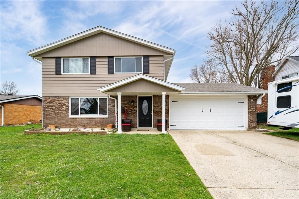 Property Photo: 8132 Philadelphia Drive OH 45324