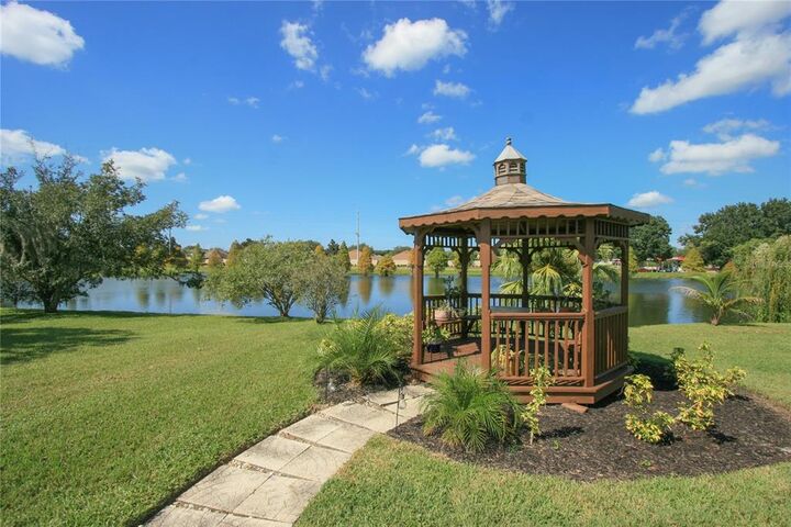 Property Photo:  11922 Timberhill Drive  FL 33569 