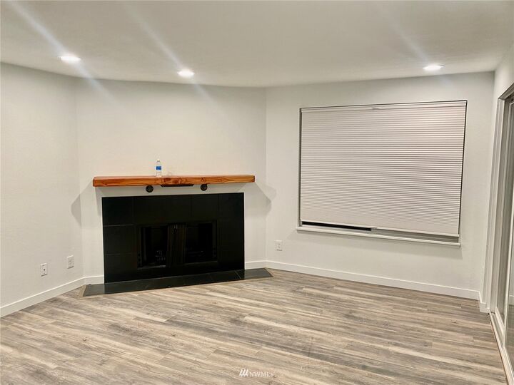 Property Photo:  2613 NE 4th Street 221  WA 98056 