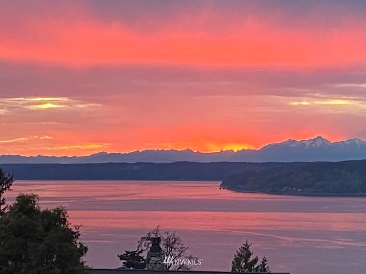 Property Photo: 6135 Bayview Drive NE WA 98422