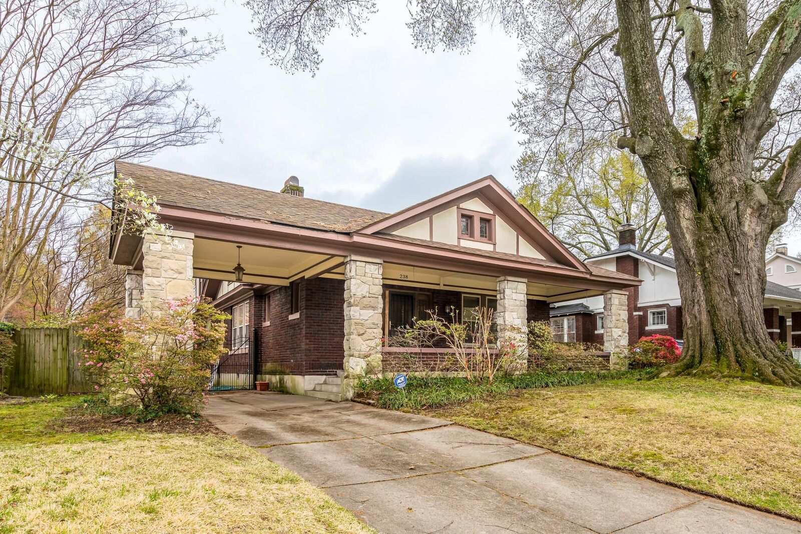 Property Photo:  238 Angelus Dr  TN 38112 