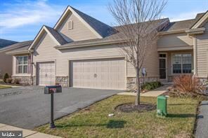 Property Photo:  3 Fountainview Drive  DE 19713 