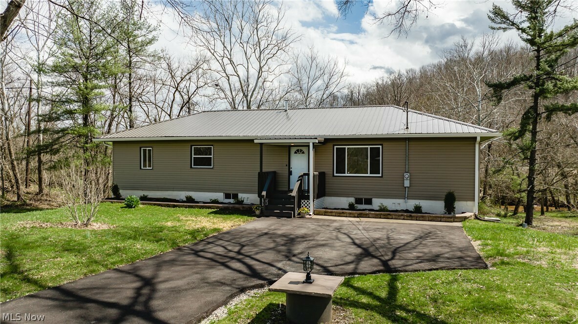 Property Photo:  459 Elizabeth Pike  WV 26150 