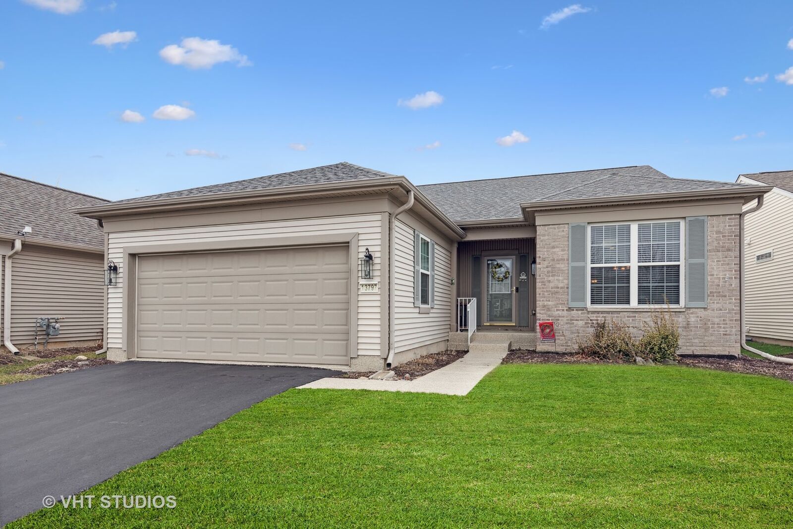 Property Photo:  13797 Burham Street  IL 60142 