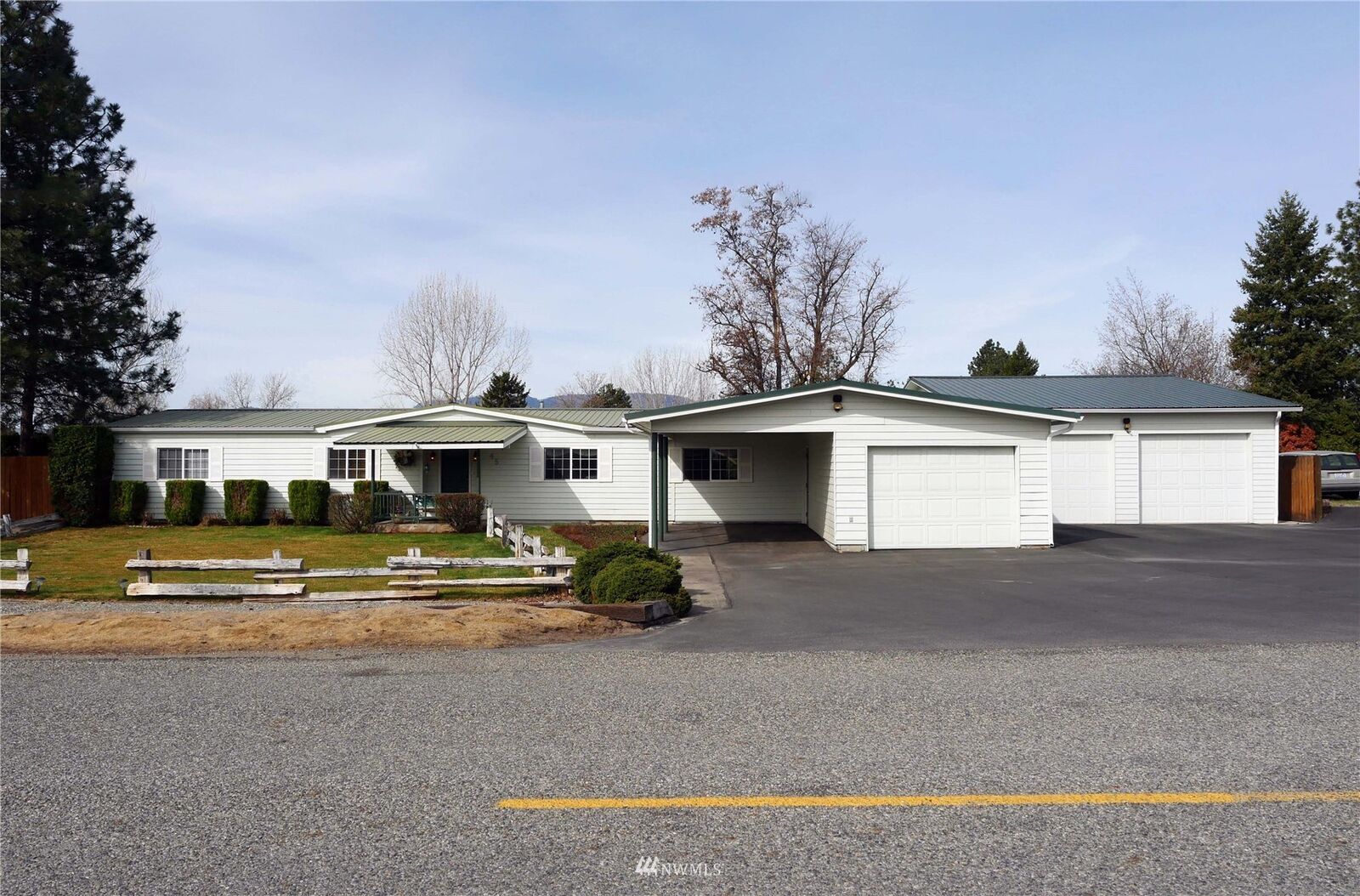 Property Photo: 45 Sand Flat Road WA 98841