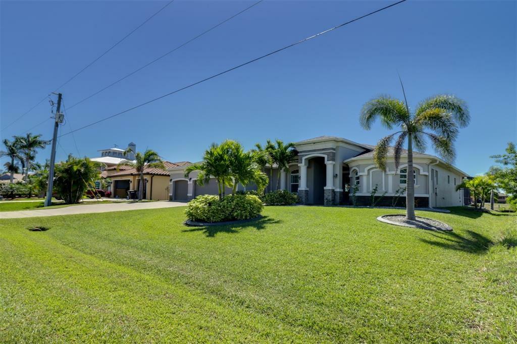 Property Photo: 15244 Taurus Circle FL 33981