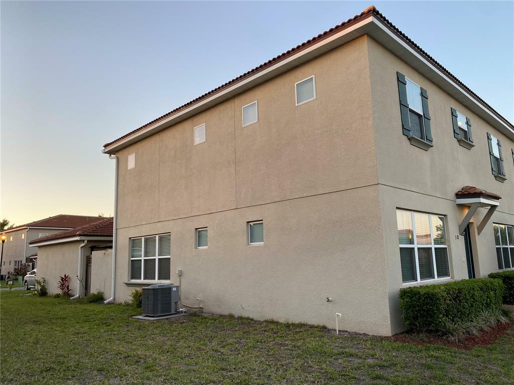 Property Photo:  3118 Camino Real Drive N  FL 34744 