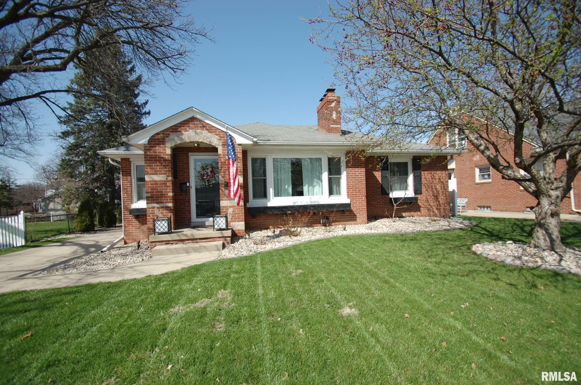 Property Photo:  1001 W Stratford  IL 61614 