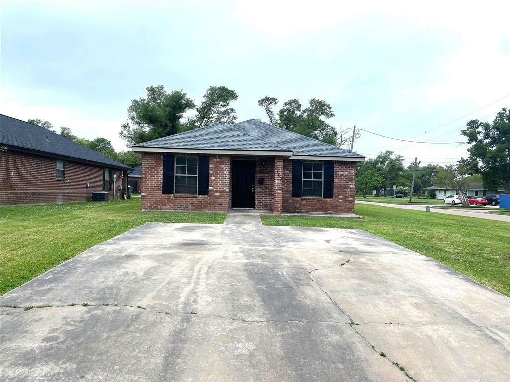 3100 Aster Street  Lake Charles LA 70601 photo