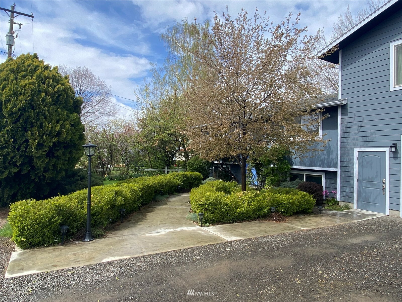 Property Photo:  1949 Delmont Street  WA 99362 