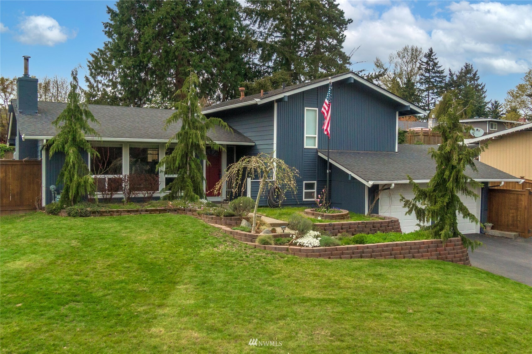 Property Photo: 25431 35th Place S WA 98032
