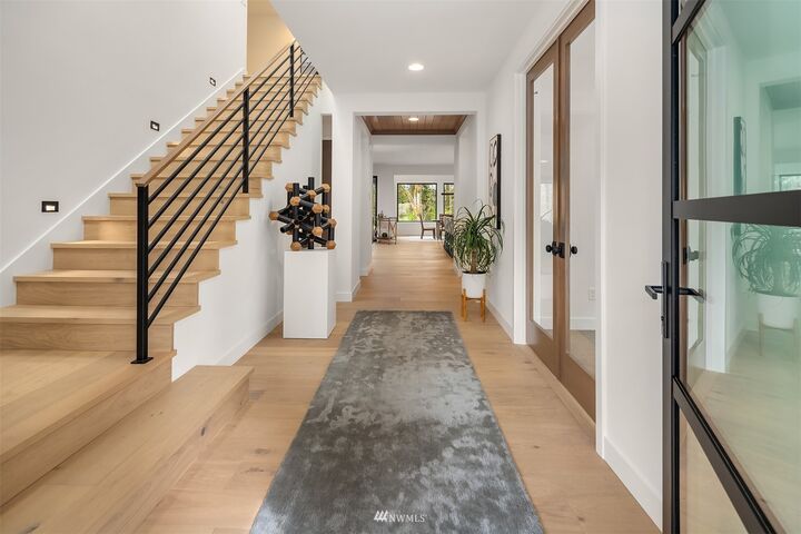 Property Photo:  20300 166th Avenue NE  WA 98072 