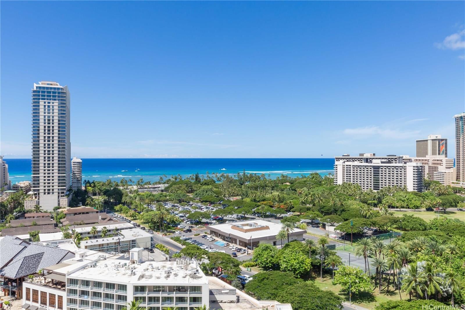 Property Photo:  383 Kalaimoku Street 1515  HI 96815 