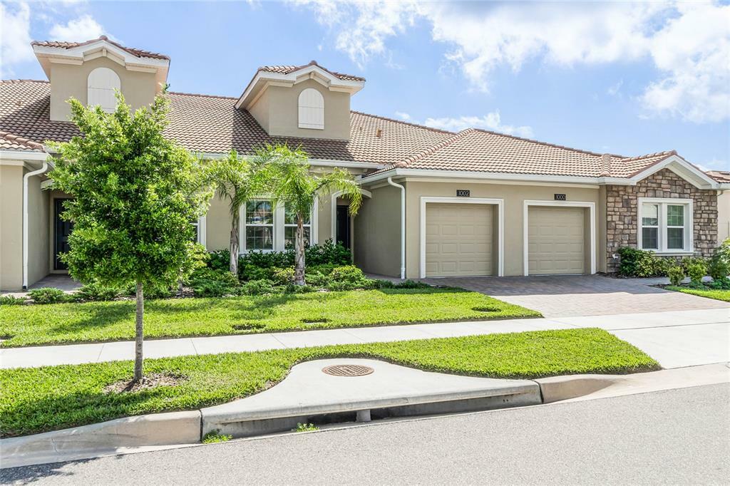 Property Photo:  1002 Blackwolf Run Road  FL 33896 