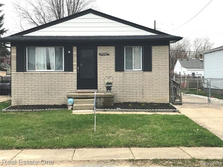 20860 Vermander  Clinton Township MI 48035 3572 photo