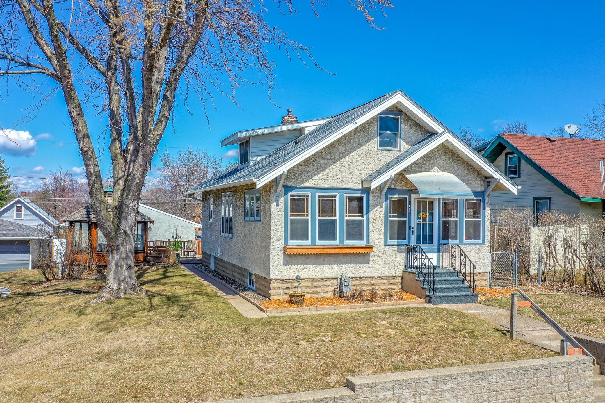 Property Photo:  1861 Ivy Avenue E  MN 55119 