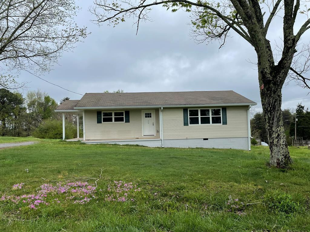 Property Photo: 304 Eaves Street TN 37303