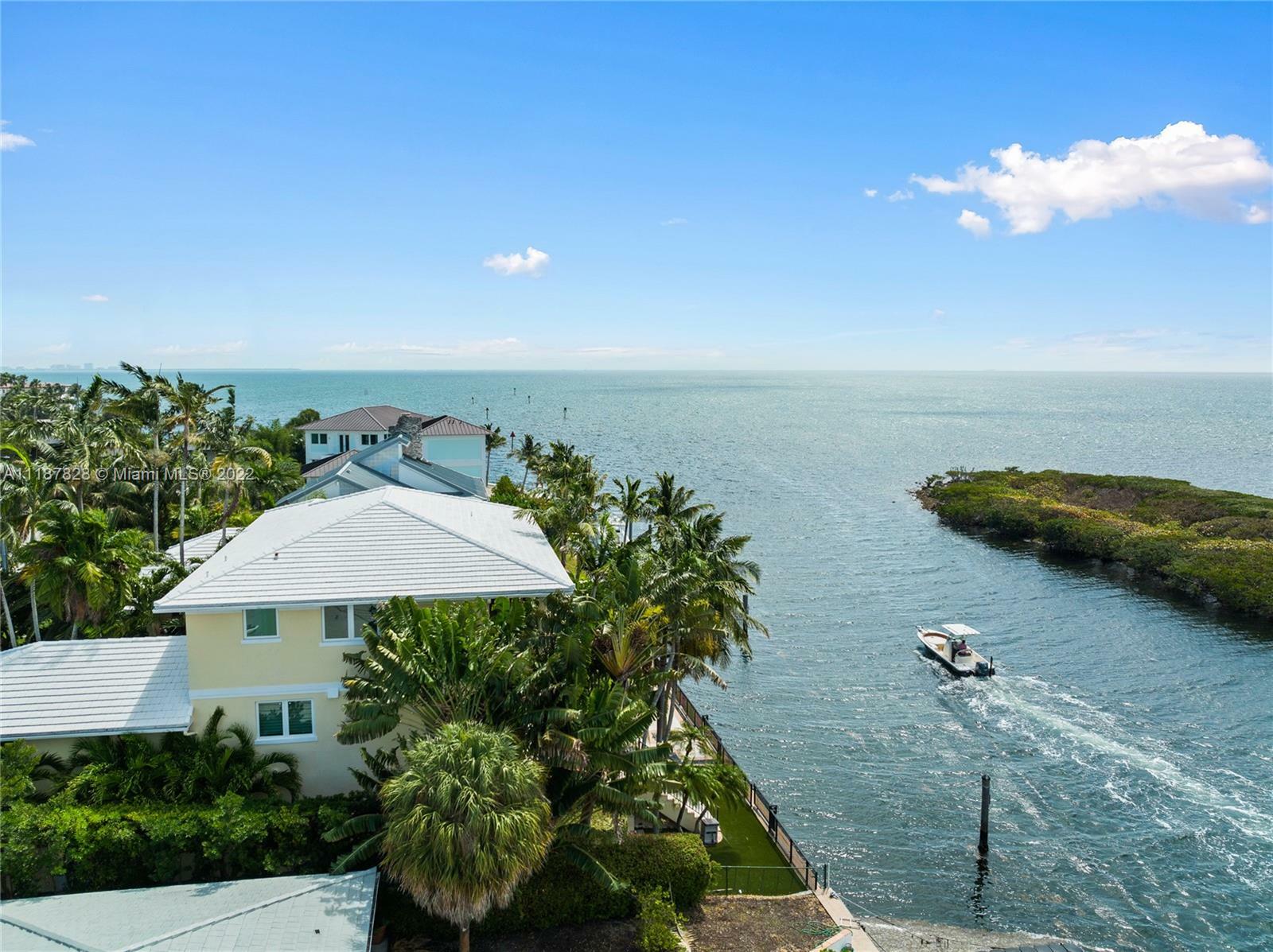 Property Photo: 850 San Pedro Ave FL 33156