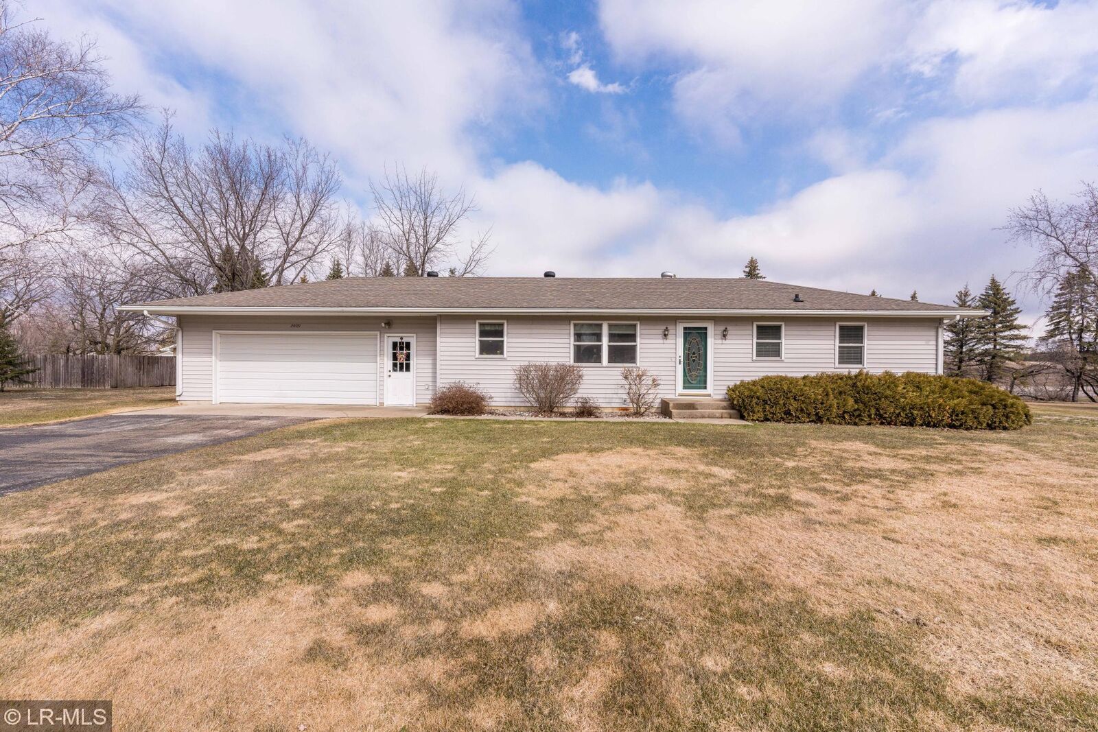 Property Photo:  2809 Bayview Heights Drive  MN 56537 