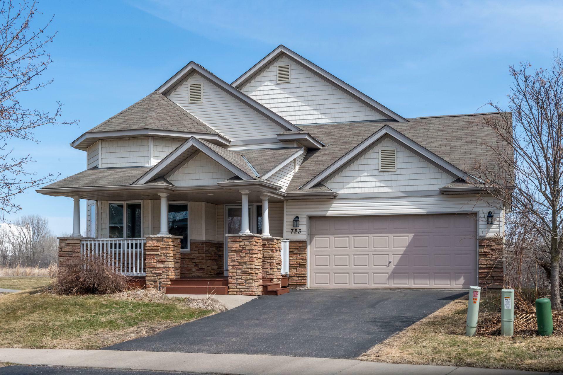 Property Photo: 723 E 7th Street MN 55318