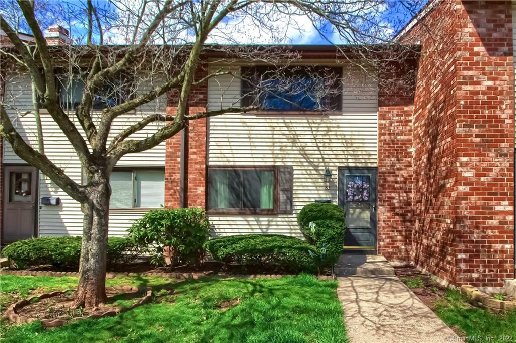 Property Photo: 83 Coronado Drive 83 CT 06111