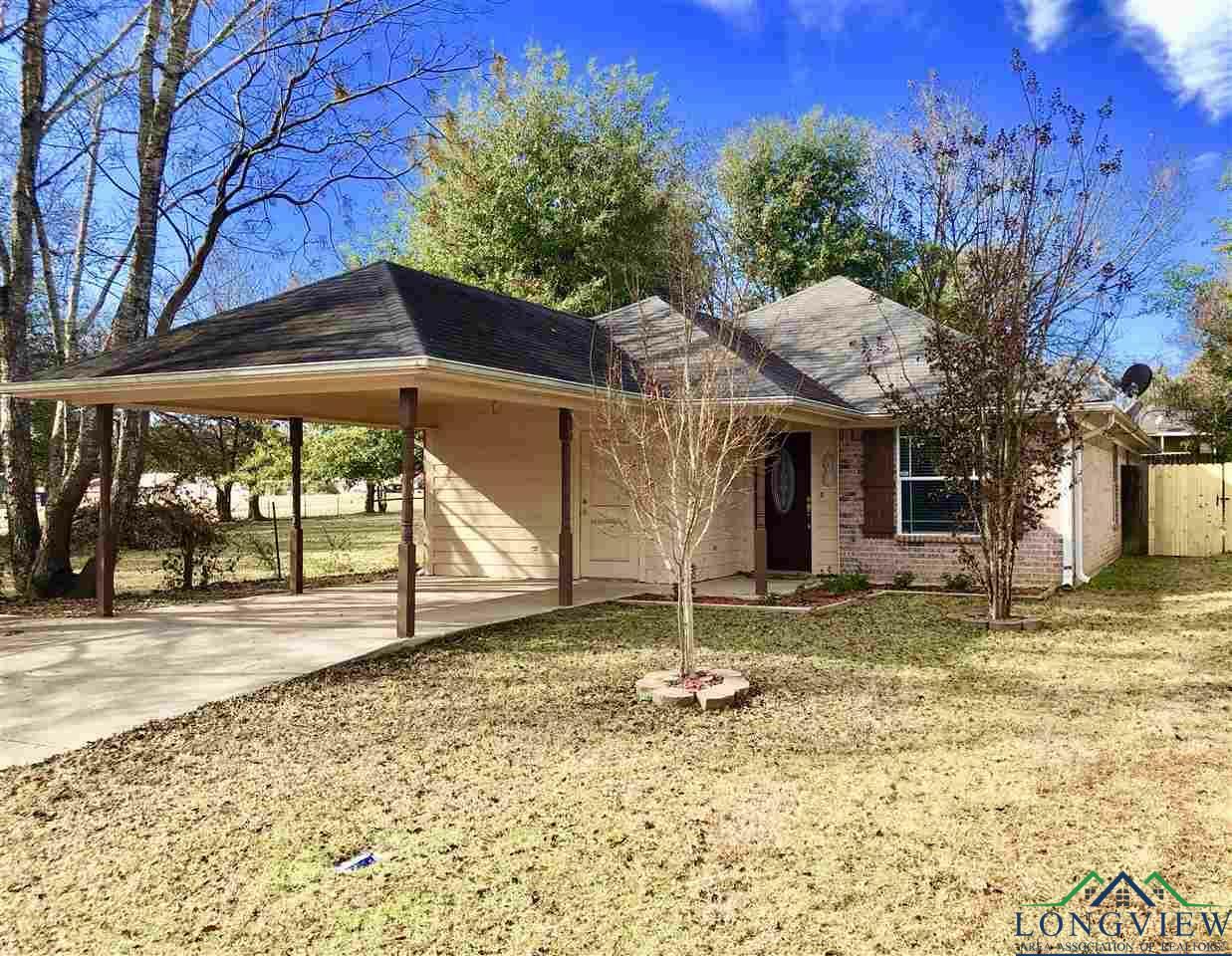 245 N Lee St  Tatum TX 75691-2 photo