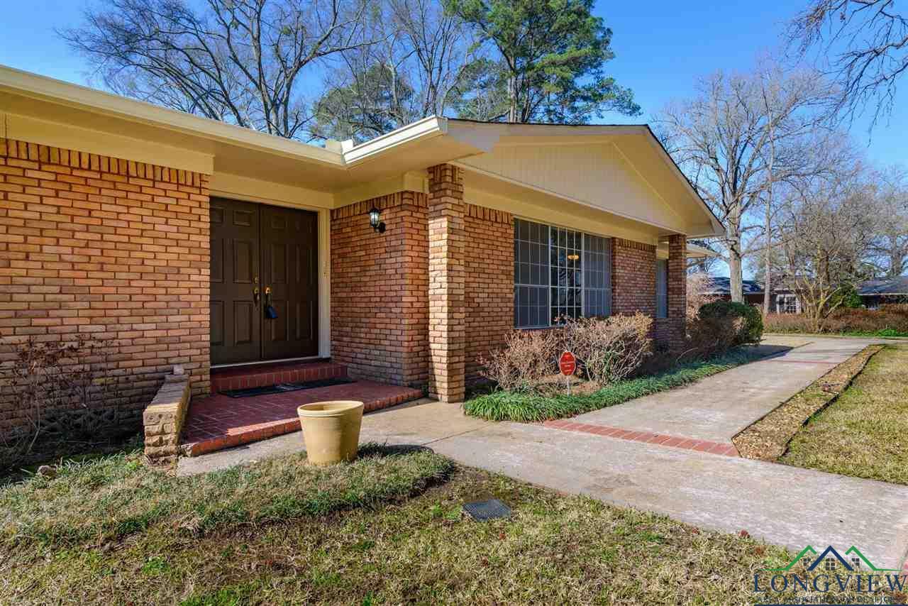 Property Photo:  806 Hillcrest  TX 75601 