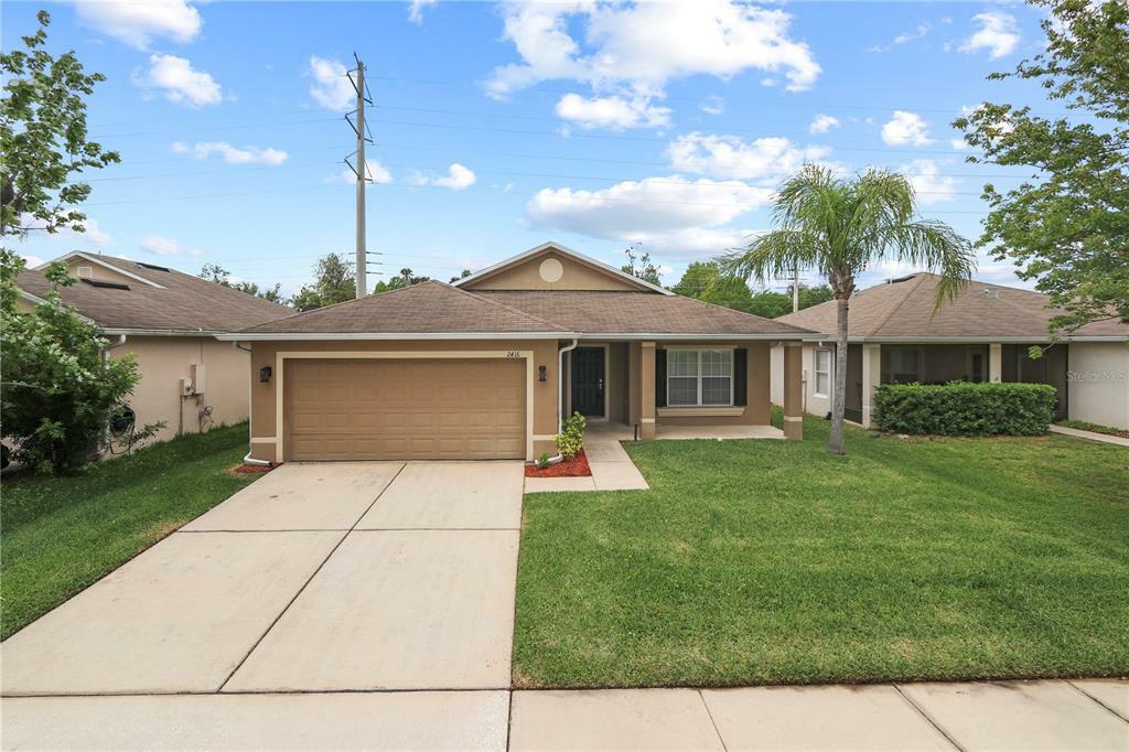 Property Photo: 2416 Monte Cristo Way FL 32771