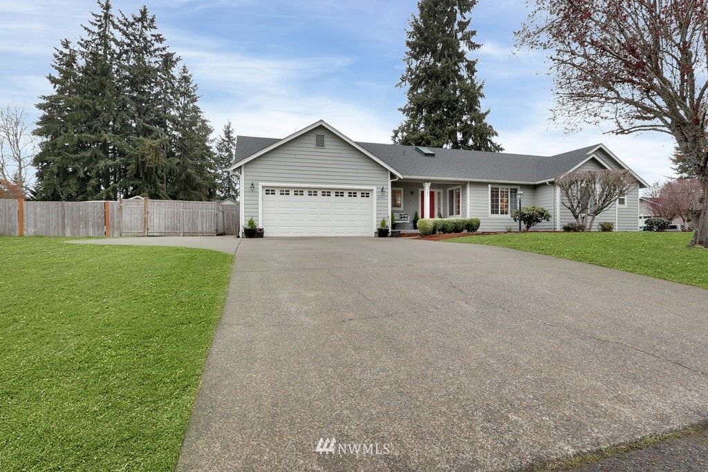 Property Photo:  20810 80th Avenue Ct E  WA 98387 