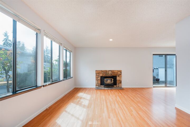 Property Photo:  1816 S 330th Street A  WA 98003 