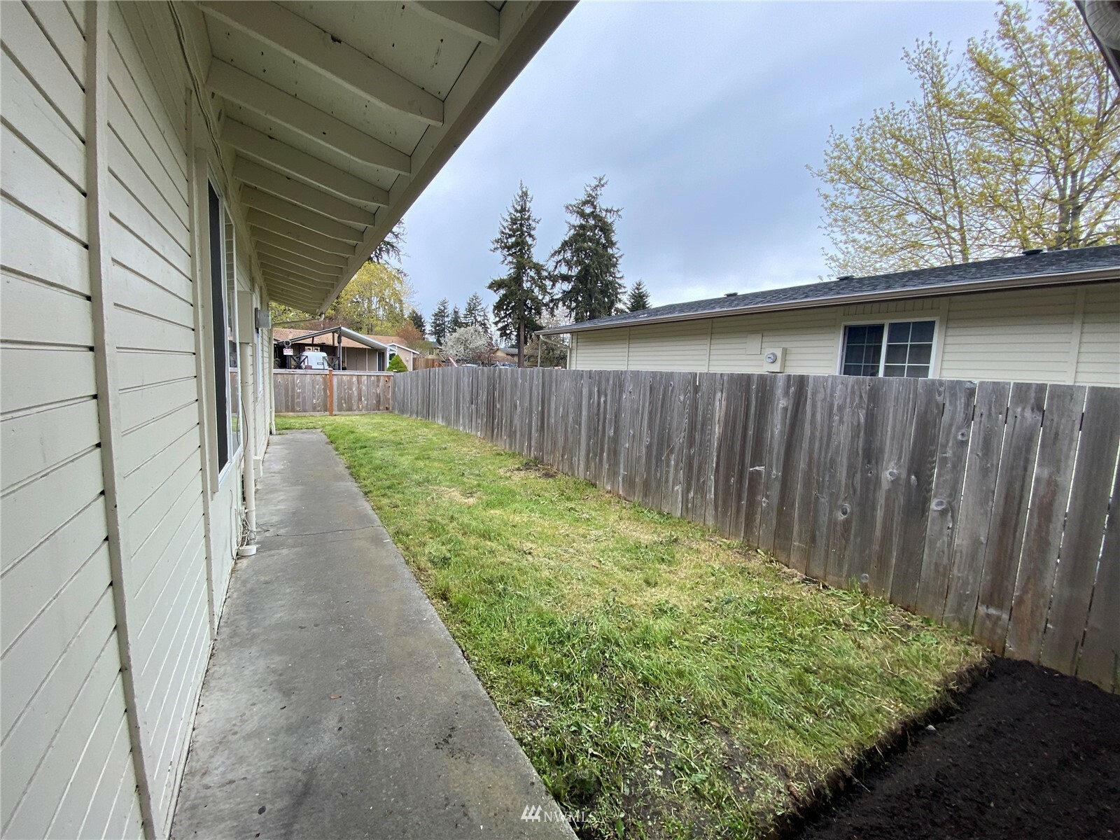 Property Photo: 10421 12th Avenue Ct S WA 98444
