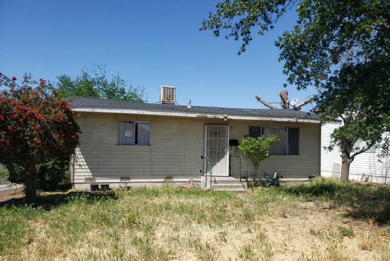 Property Photo:  355 Homassel Avenue  CA 93247 